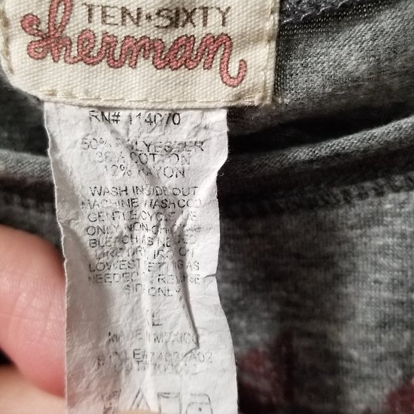 Boho crop top with brading detail short sleeve scoop neck - Picture 5 of 6